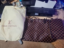 Louis Vuitton Neverfull MM
